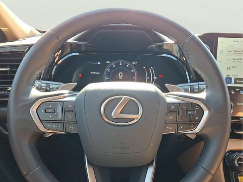 Used 2023 Lexus NX 350 AWD image 18