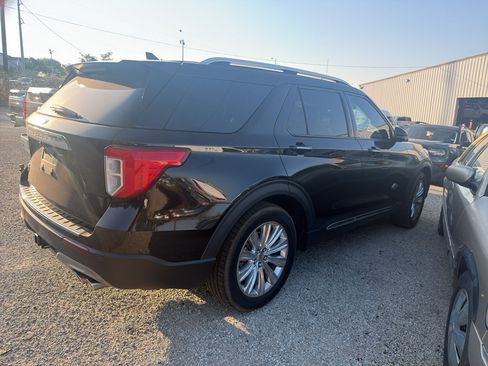 Used 2023 Ford Explorer King Ranch w/ Technology Package RWD image 3