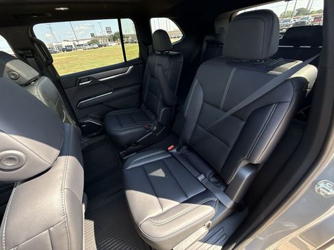 New 2026 GMC Acadia Elevation w/ Elevation Premium Package image 21