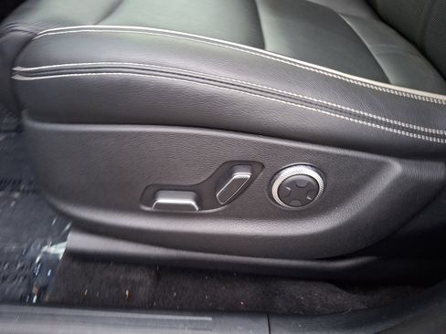 Certified 2026 Genesis Electrified GV70 AWD/4WD image 16