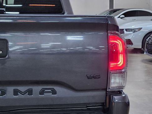 Used 2023 Toyota Tacoma TRD Sport image 22