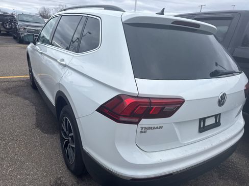 Used 2021 Volkswagen Tiguan SE image 24