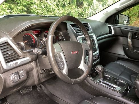 Used 2017 GMC Acadia Limited SLT image 9