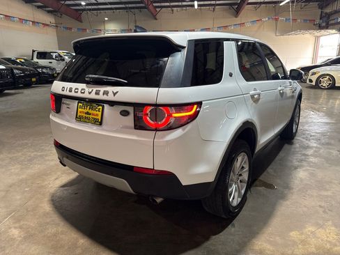 Used 2017 Land Rover Discovery Sport HSE AWD/4WD image 4