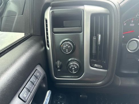 Used 2015 GMC Sierra 1500 SLT w/ SLT Crew Cab Value Package AWD/4WD image 17