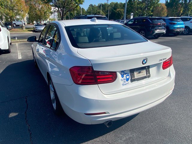 Used 2014 BMW 320i Sedan RWD image 10
