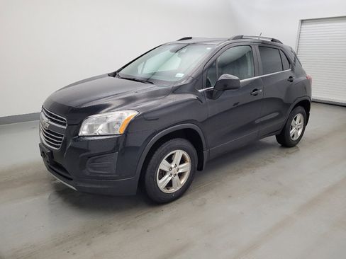 Used 2015 Chevrolet Trax LT w/ LT Plus Package AWD/4WD image 2