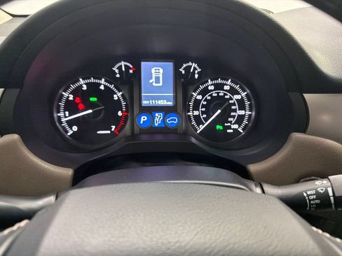 Used 2017 Lexus GX 460 AWD/4WD image 28