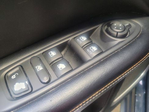 Used 2018 Jeep Compass Sport AWD/4WD image 27