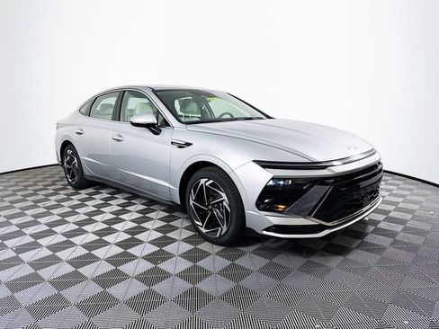 New 2026 Hyundai Sonata SEL FWD image 10