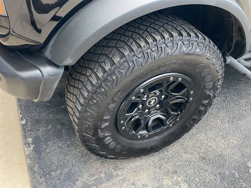 Used 2023 Ford Bronco Wildtrak AWD/4WD image 7