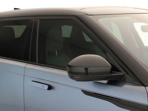 Used 2021 Land Rover Range Rover Velar S image 40