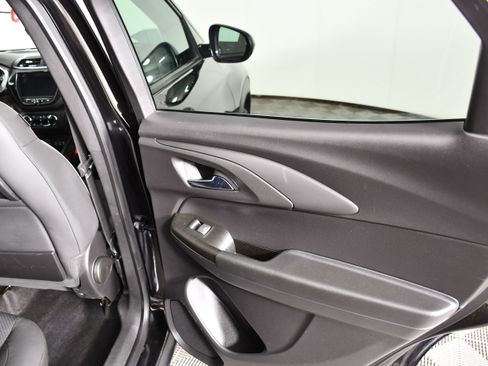 Used 2023 Chevrolet TrailBlazer RS w/ Sun and Liftgate Package AWD/4WD image 44