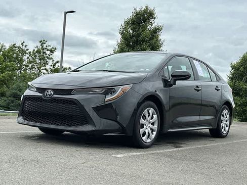 Used 2021 Toyota Corolla LE FWD image 17