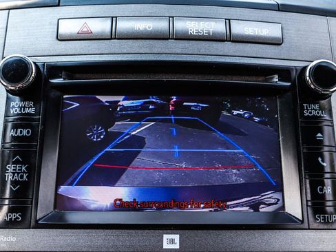 Used 2013 Toyota Venza XLE w/ XLE Premium Pkg AWD/4WD image 9