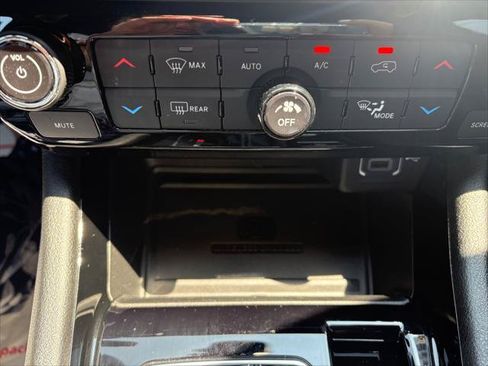 Certified 2022 Jeep Compass High Altitude AWD/4WD image 27