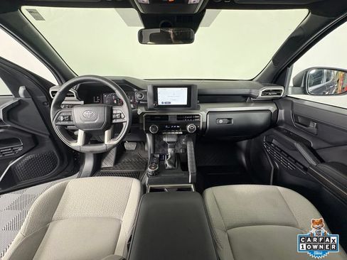 Certified 2025 Toyota 4Runner SR5 AWD/4WD image 4