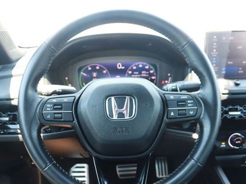 Used 2024 Honda Accord Sport image 17