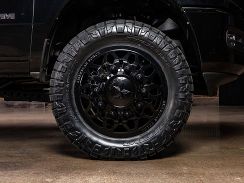 Used 2025 RAM 3500 Big Horn image 12