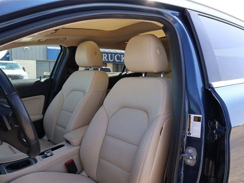 Used 2020 Mercedes-Benz GLA 250 4MATIC image 14