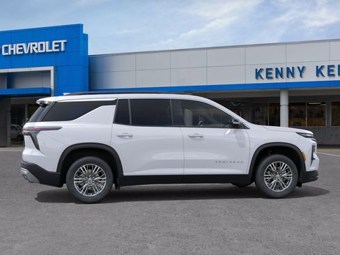 New 2026 Chevrolet Traverse LT FWD image 5