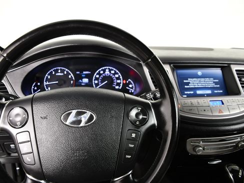 Used 2013 Hyundai Genesis 5.0 R-Spec RWD image 16