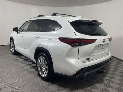 Used 2023 Toyota Highlander Limited AWD/4WD image 5