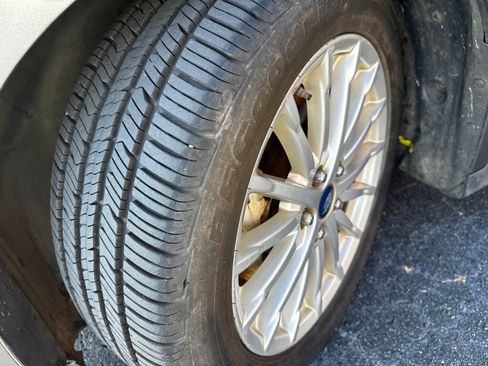 Used 2013 Ford C-MAX SE FWD image 20