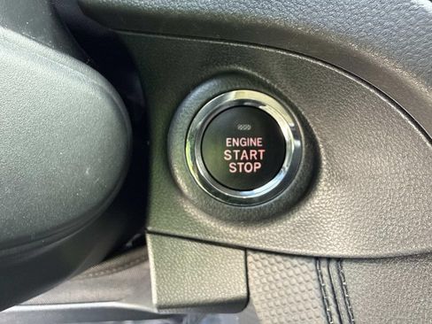 Used 2023 Subaru Forester Premium AWD/4WD image 35