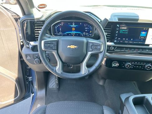 Certified 2024 Chevrolet Silverado 1500 LT AWD/4WD image 13