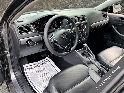 Used 2018 Volkswagen Jetta Wolfsburg Edition FWD image 11