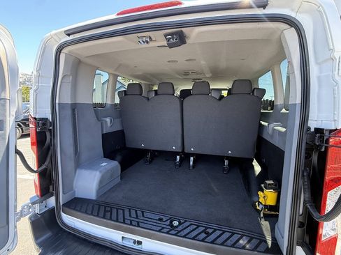 Used 2015 Ford Transit 350 XLT RWD image 14