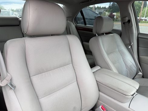 Used 2005 Acura RL AWD/4WD image 18