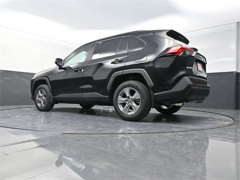 New 2025 Toyota RAV4 XLE image 31