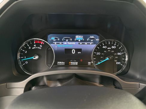 Used 2022 Ford F450 Platinum w/ FX4 Off-Road Package image 17