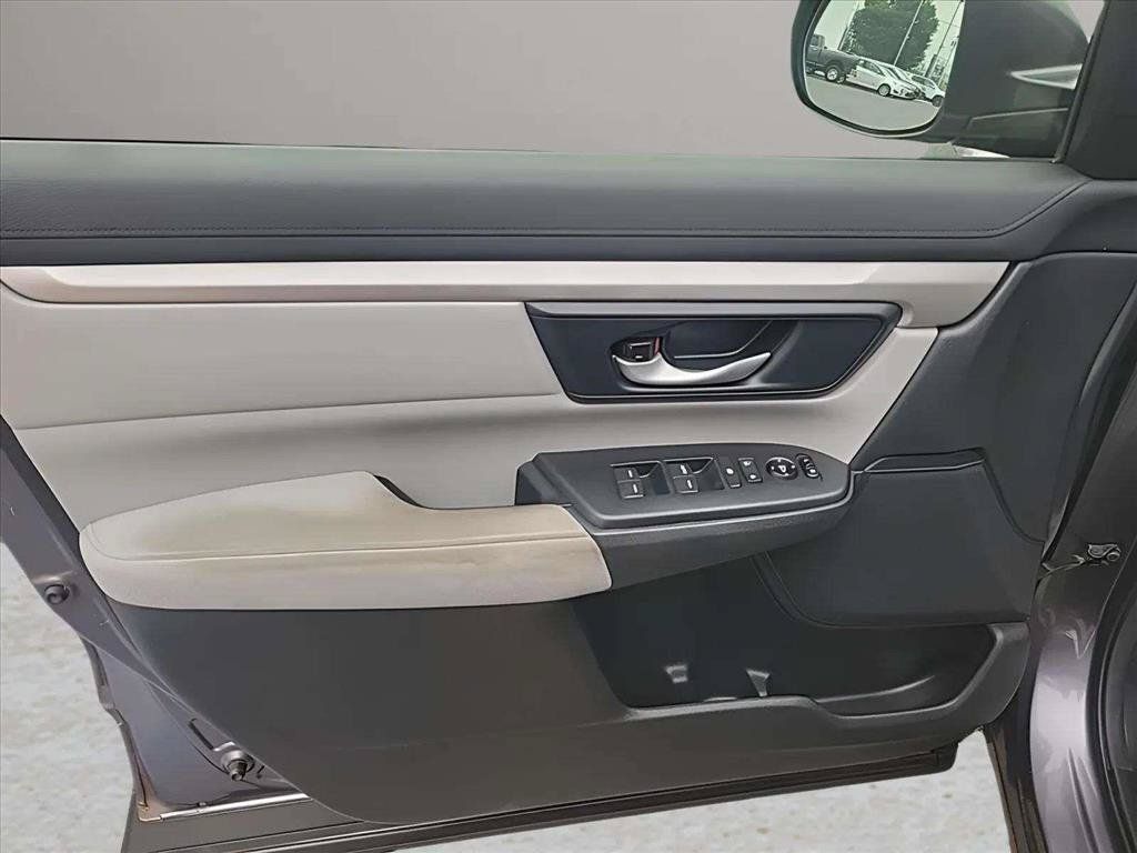 Used 2017 Honda CR-V LX image 13