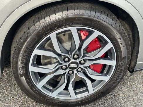 Used 2024 Cadillac XT6 Sport w/ Platinum Package image 32