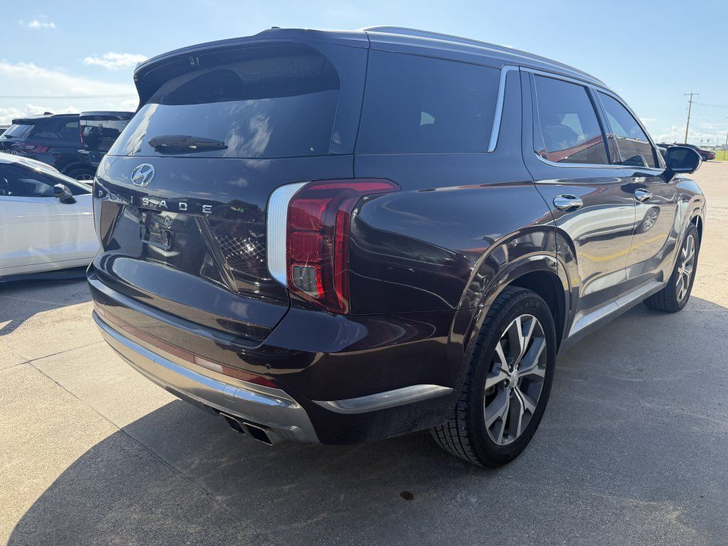 Used 2024 Hyundai Palisade Calligraphy FWD image 2
