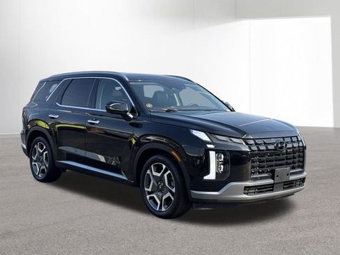 Used 2023 Hyundai Palisade Limited AWD/4WD image 12