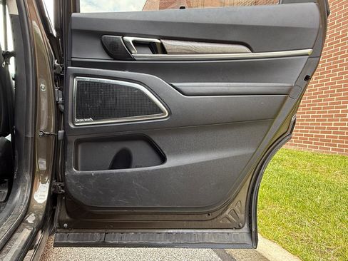Used 2020 Kia Telluride SX w/ Towing Package AWD/4WD image 38
