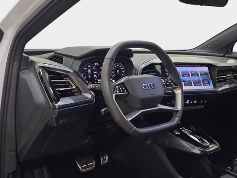 Used 2025 Audi Q4 e-tron Premium Plus w/ Premium Plus AWD/4WD image 18
