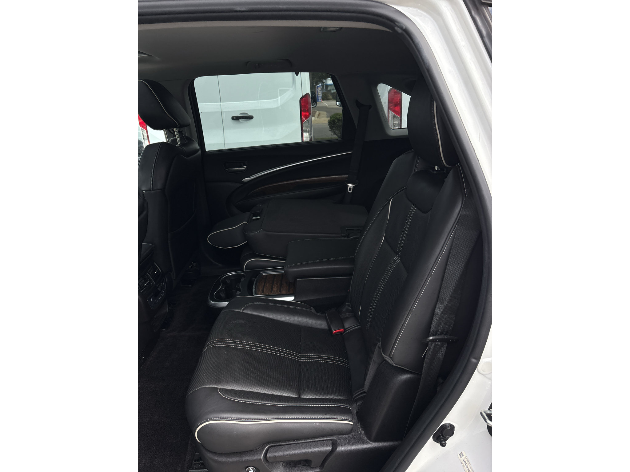 Used 2017 Acura MDX w/ Advance Package AWD/4WD image 10