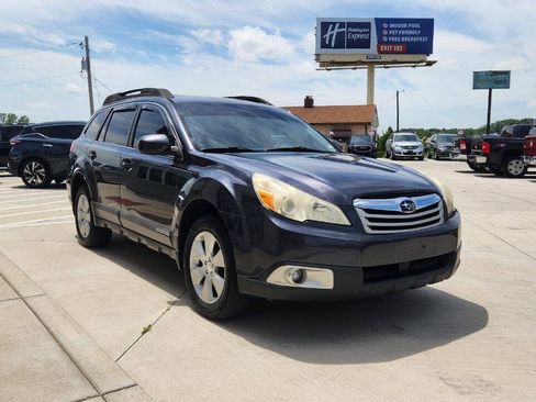 Used 2011 Subaru Outback 2.5i Premium AWD/4WD image 8