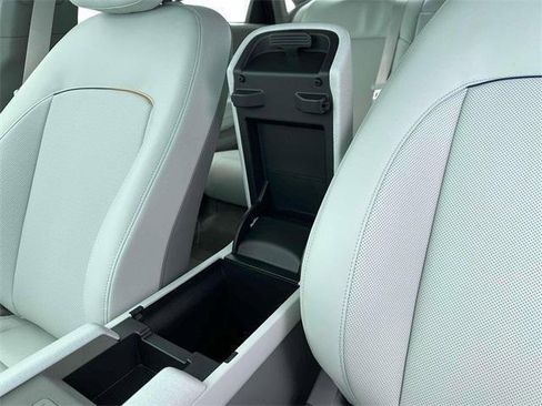 New 2025 Hyundai Ioniq 6 SEL image 18