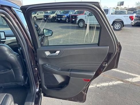 Certified 2023 Ford Escape Platinum image 35
