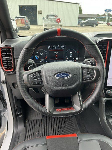 Used 2025 Ford Ranger Raptor AWD/4WD image 10