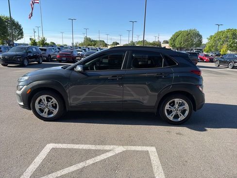 Used 2022 Hyundai Kona SEL image 15