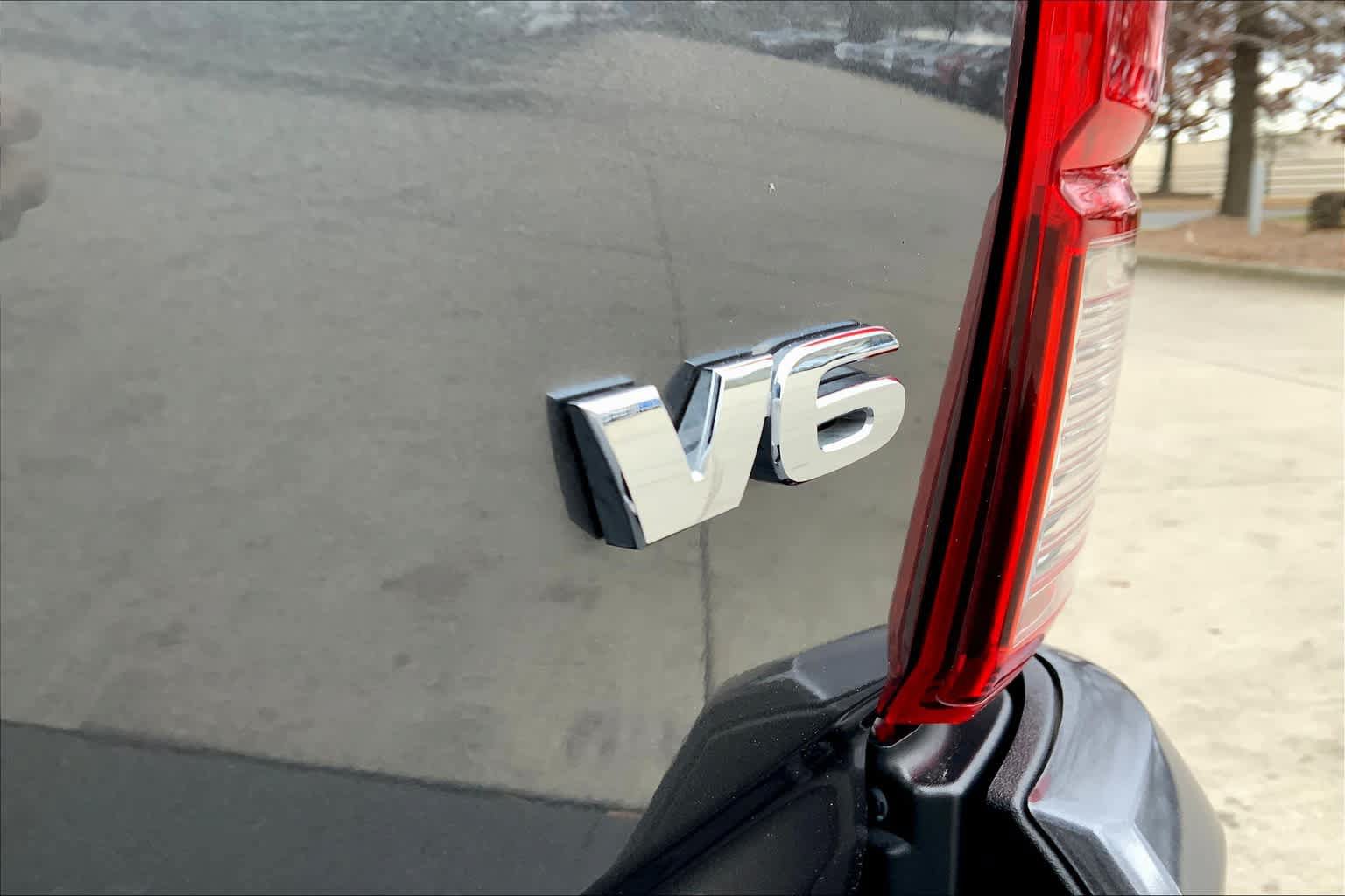 Used 2019 Toyota Tacoma TRD Sport w/ TRD Premium Sport Package RWD image 10