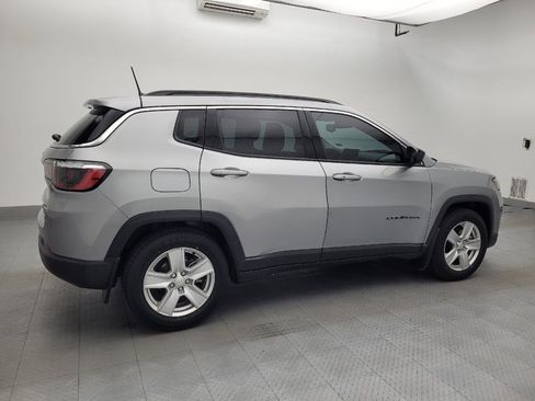 Used 2022 Jeep Compass Latitude FWD image 10