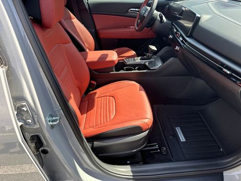 New 2026 Kia Sportage SX FWD image 13